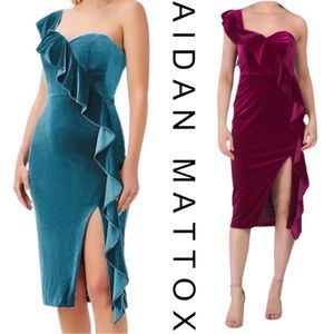 🎩🗝️ NWT $195 Aidan Mattox Off The Shoulder Ruffled Sheath Dress